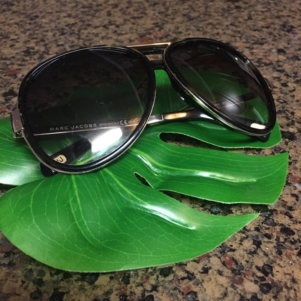 Authentic Marc Jacobs Sunglasses!